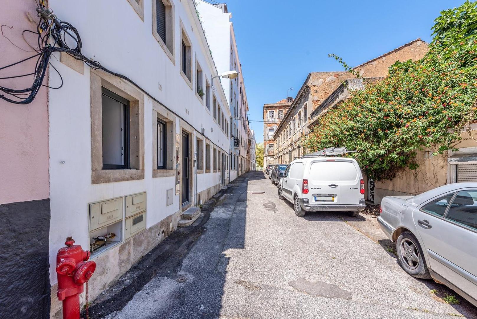 Guestready - Minimalist Studio In Downtown Lisbon Lägenhet Exteriör bild